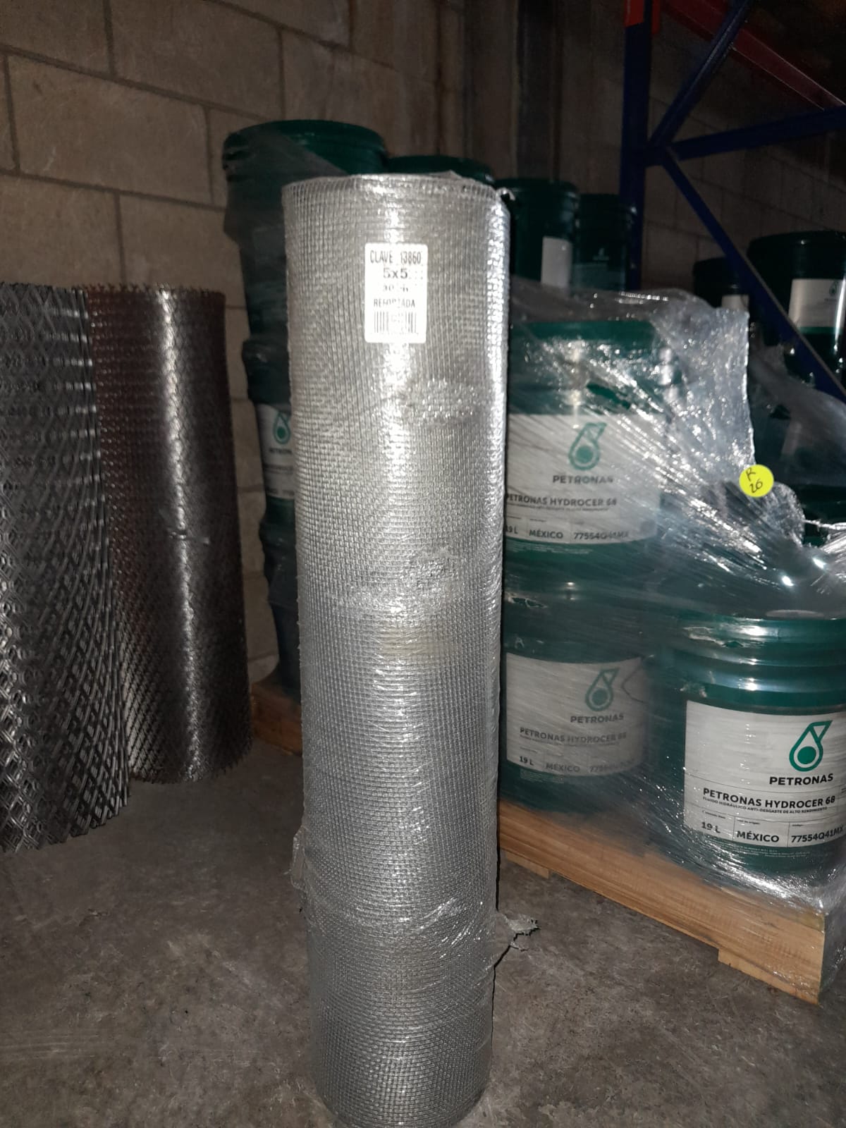 Tela criba 5x5 reforzada rollo 0.90 m x 30 m